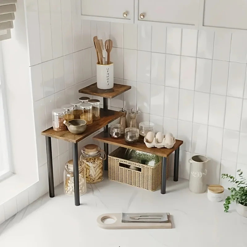 Étagère d'angle cuisine forme spécialement conçue pour les angles.