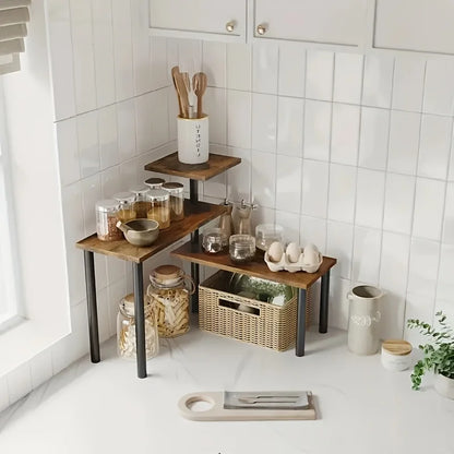 Étagère d'angle cuisine forme spécialement conçue pour les angles.