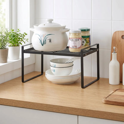 Etagere cuisine petit modèle en noir.