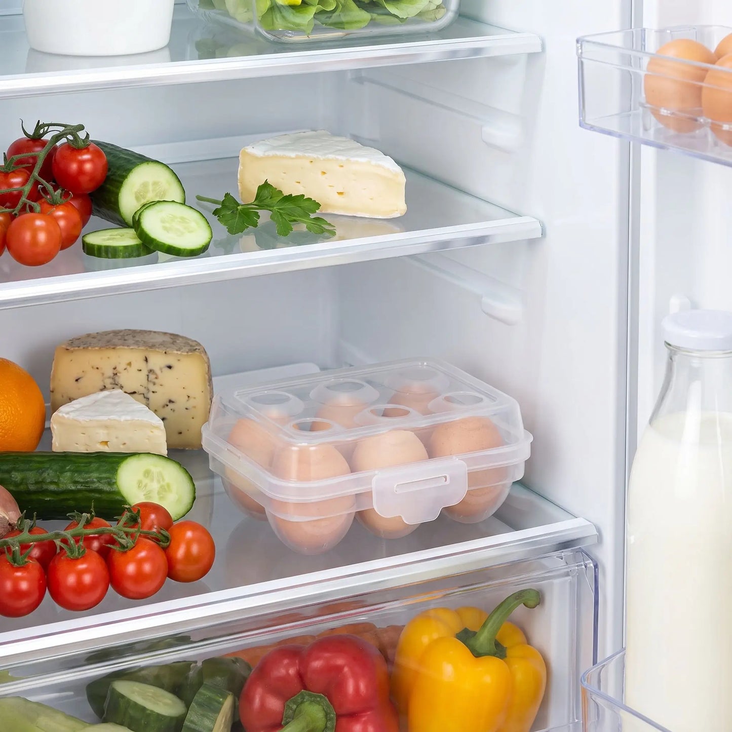 Boite à oeufs en plastique pratique pour organiser votre réfrigérateur.