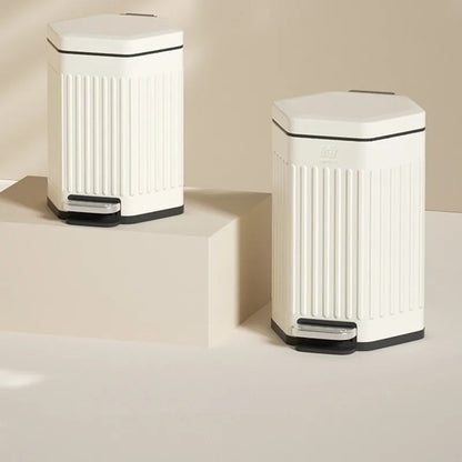 Poubelle design avec deux tailles 