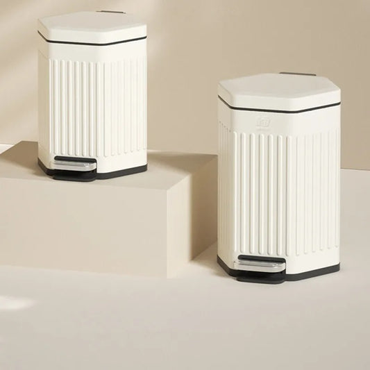 Poubelle design avec deux tailles 